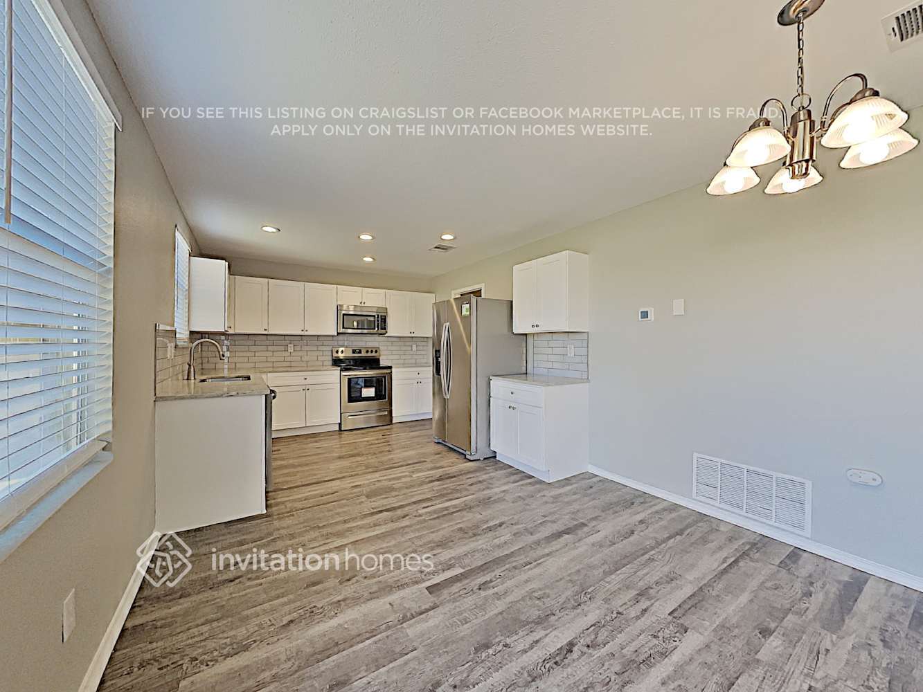 Building Photo - 8415 Beachplum Way