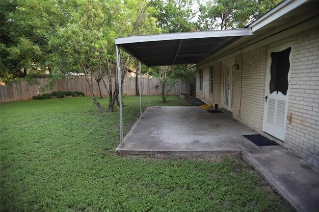 Building Photo - 7519 Northcrest Blvd