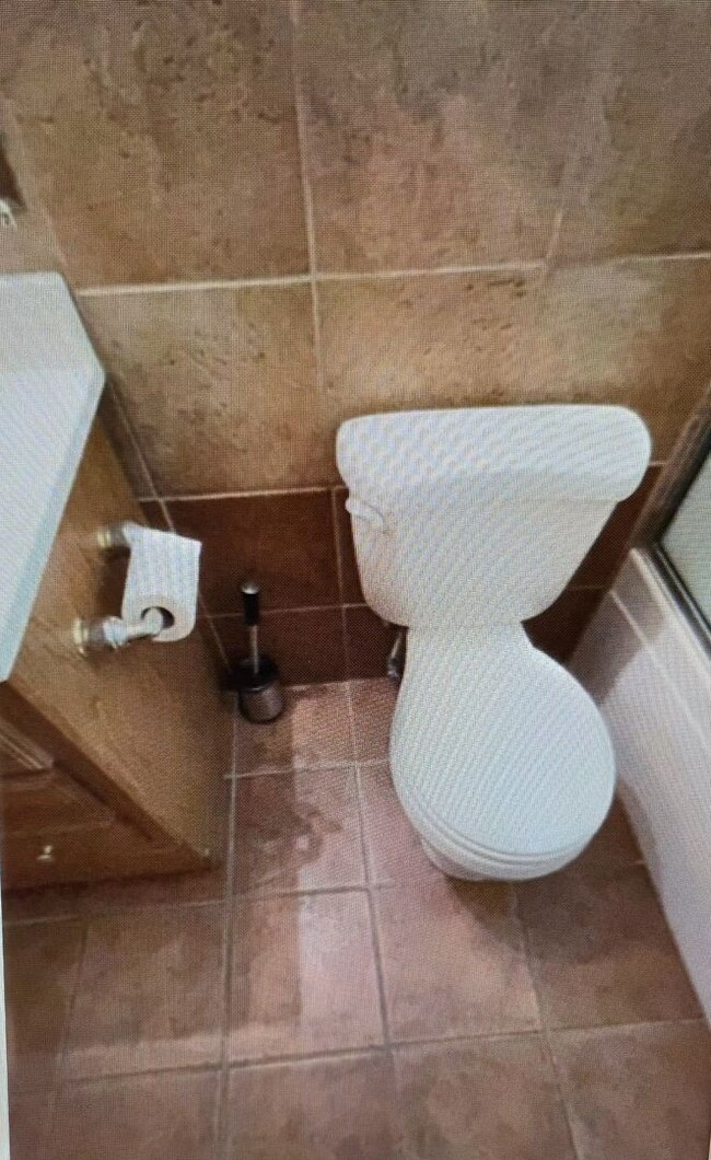 Building Photo - 3 BED 1.5 BATH RAMBLER - PORT ORCHARD