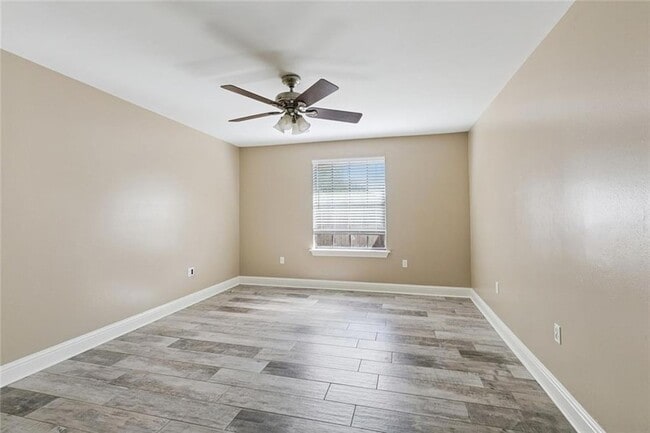 Building Photo - 8305 Fairfax Dr