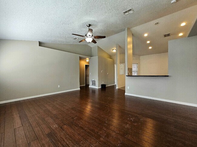 Building Photo - 13307 W Satinleaf Dr