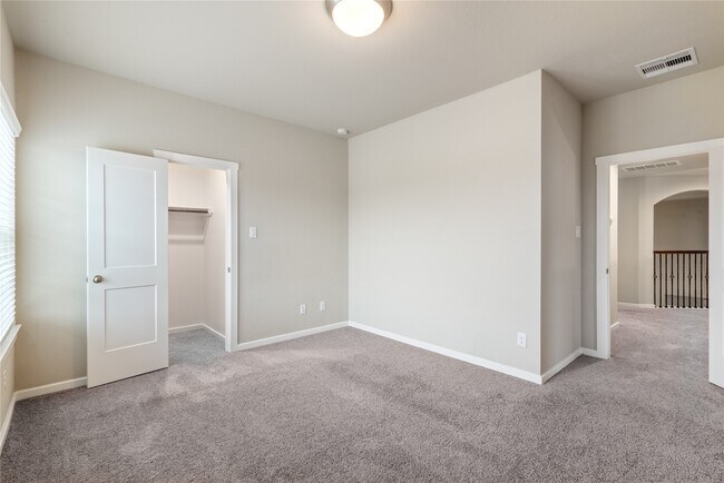 Building Photo - 4702 Primrose Valley Ln