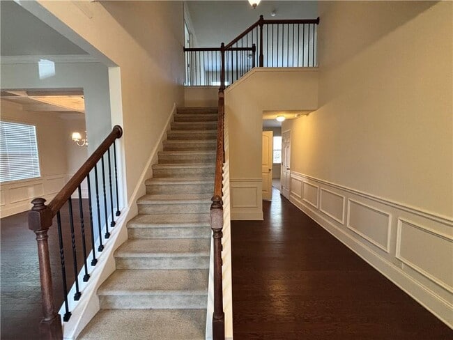 Building Photo - 323 Providence Walk Way