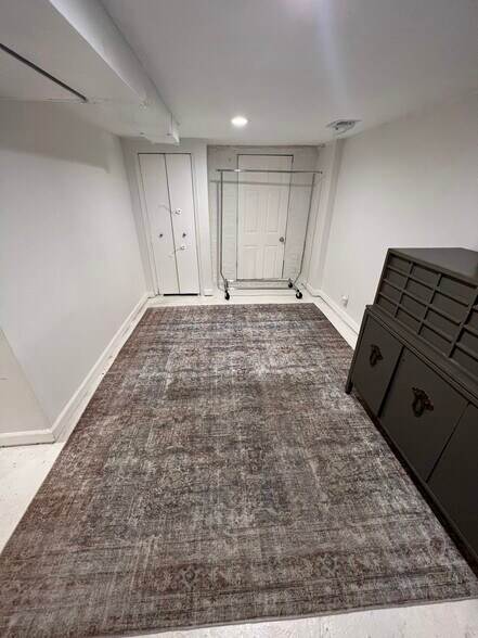 Building Photo - 1310 I St NE