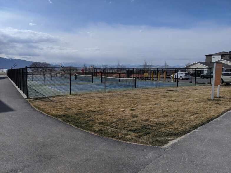 Building Photo - 368 W Serenity Ct