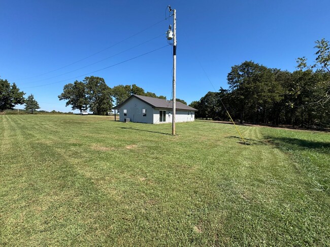 Building Photo - Country Home: New Renovation, With Large Y...