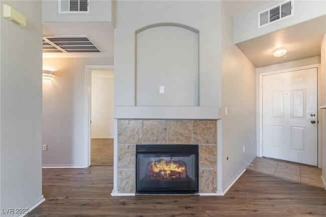 Building Photo - 7123 S Durango Dr