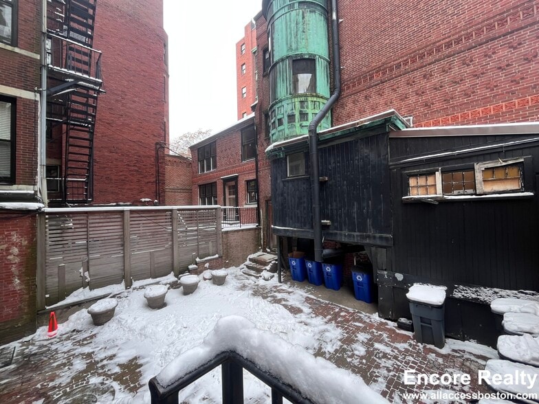 Building Photo - 195 Commonwealth Ave