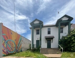 Building Photo - Broadway Apartments