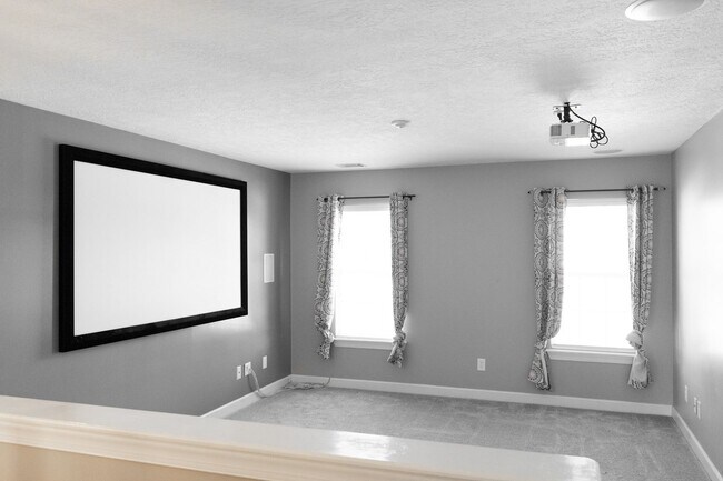 Building Photo - 724 Avrett Cir