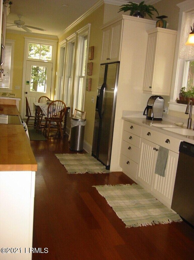 Building Photo - 31 Porcher Pinkney