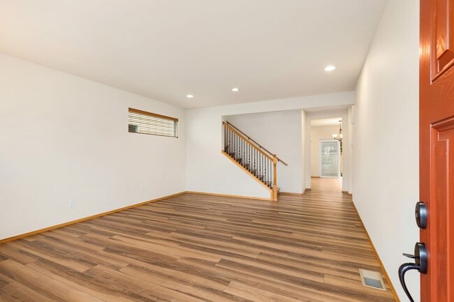 Building Photo - Well Maintained Bothell 4 Bedroom 2.5 Bath Home - Fantastic School District