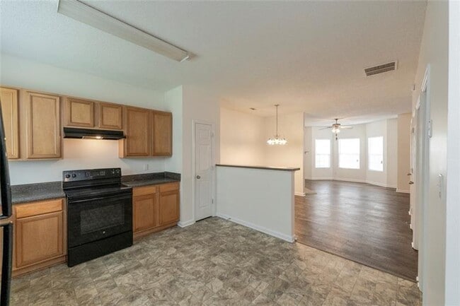 Building Photo - 6045 Capitol Knoll