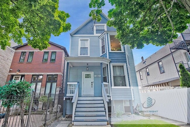 Building Photo - 3407 N Troy St