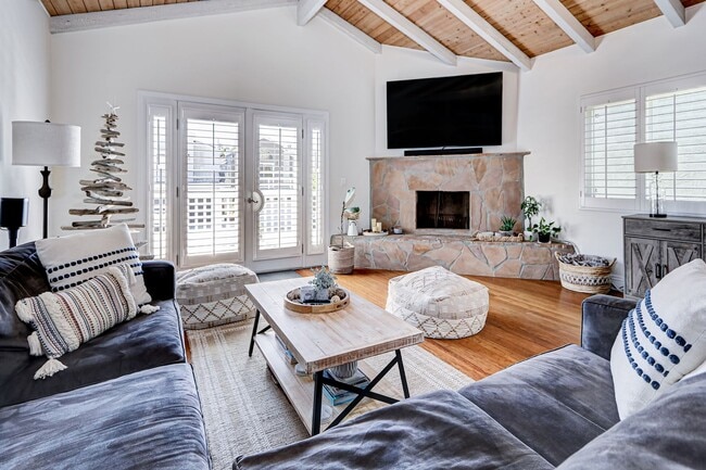 Primary Photo - REMODELED, BRIGHT & AIRY HOME ON ONE OF TH...
