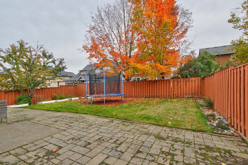 Building Photo - 17536 SW Parkway Ct