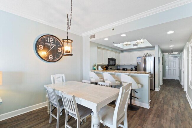 Building Photo - 401 E Beach Blvd