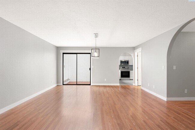 Building Photo - FURNISHED Condo at Meadow Springs Country Club