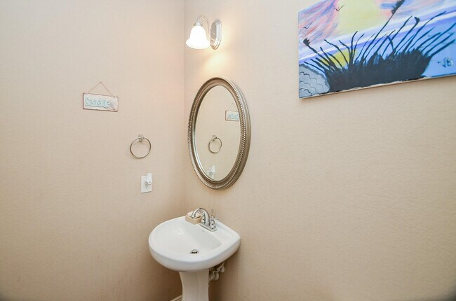 Building Photo - 2403 Summers Glen Ct