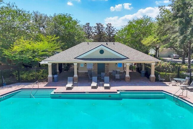 Building Photo - 4920 Pond Ridge Dr