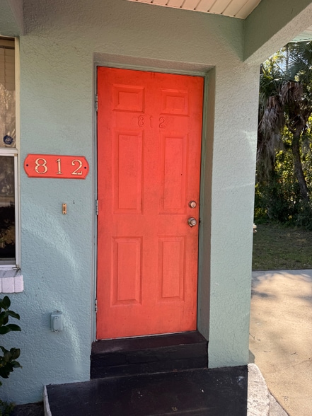 Building Photo - 812 SE 11th St