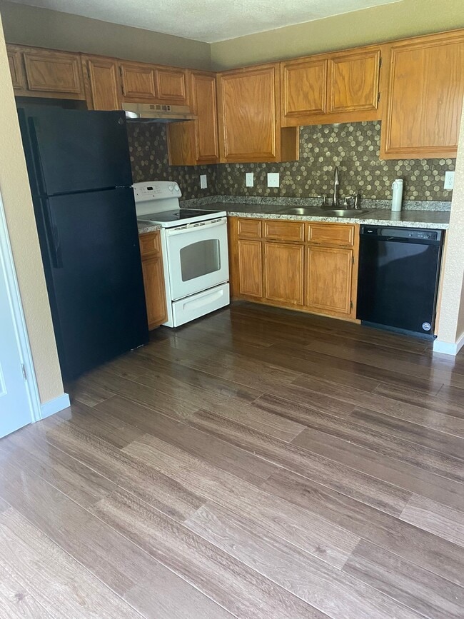 Building Photo - 2613 Schwald Rd