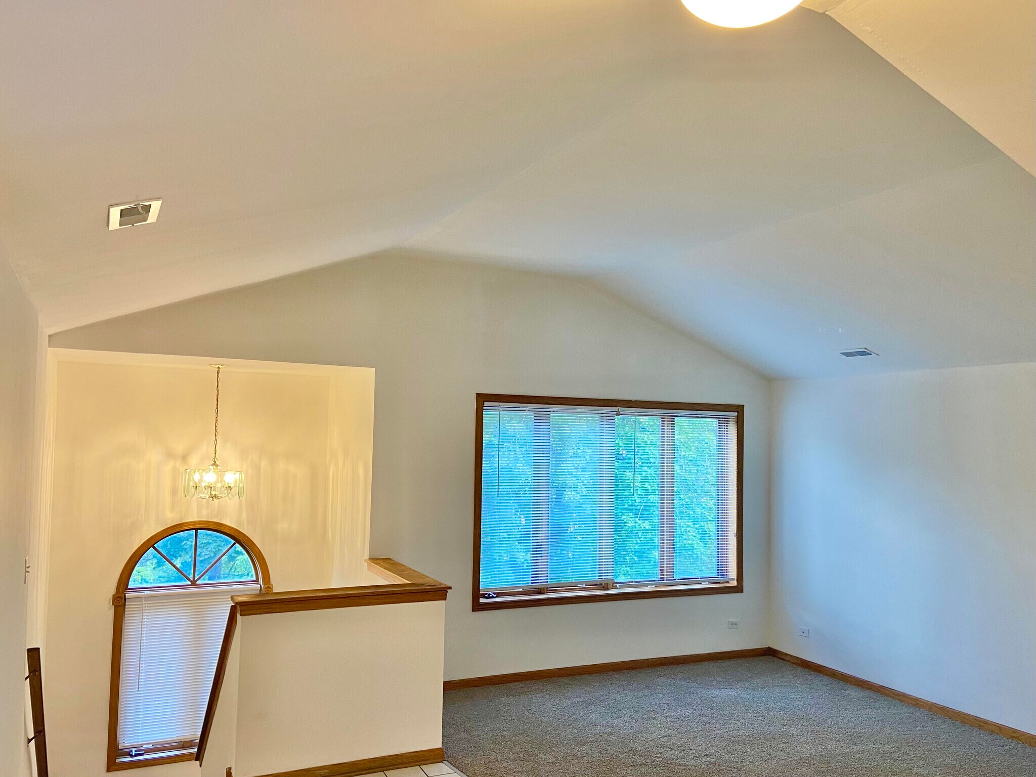 Building Photo - 2708 W 37th Plz