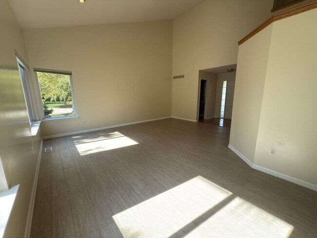 Building Photo - 1929 Harley Dr