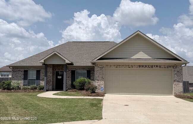Building Photo - 531 Birchwood Blvd