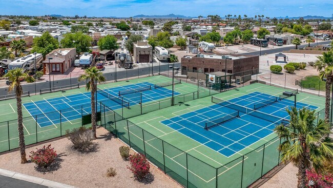 Building Photo - 3400 S Ave 7th E