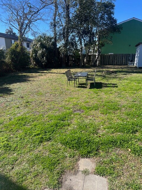 Building Photo - 407 15th Ave S