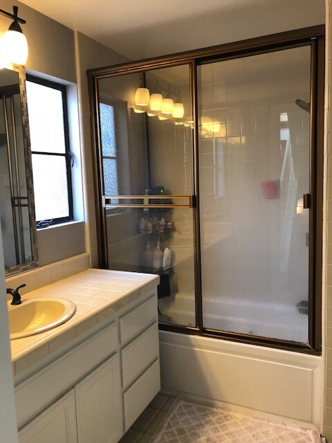 Building Photo - 208 41st St