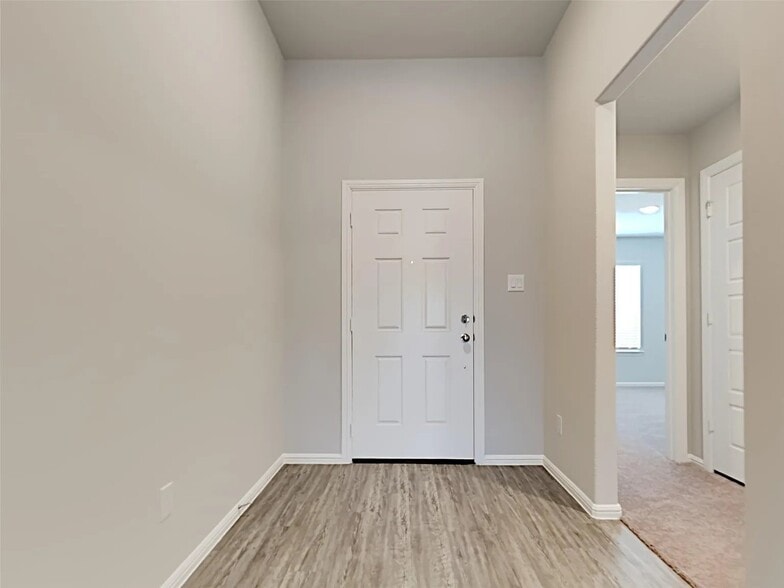 Building Photo - 2926 Culver Ave