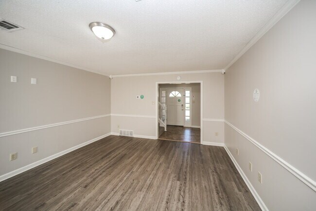Building Photo - 4481 Tracy Lynn Dr