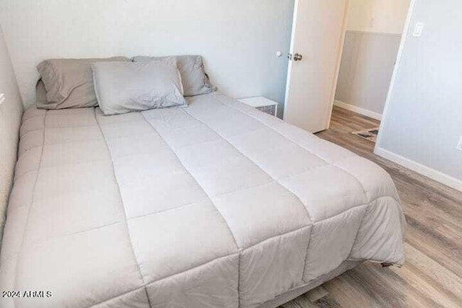 Building Photo - 1025 N Menze St