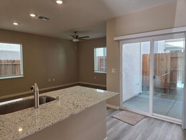 Building Photo - 2954 Pulp Ml Ln