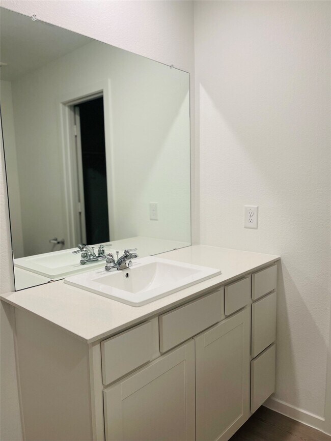 Building Photo - 12526 Mountain Daisy Rd