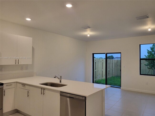 Building Photo - 13305 SW 285th St