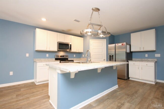 Building Photo - 10589 Queens Gate Cir