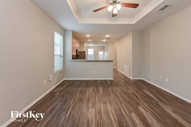 Building Photo - 14711 Myrtle Point Dr