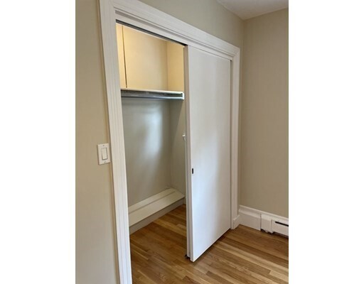 Building Photo - 85 Elgin St