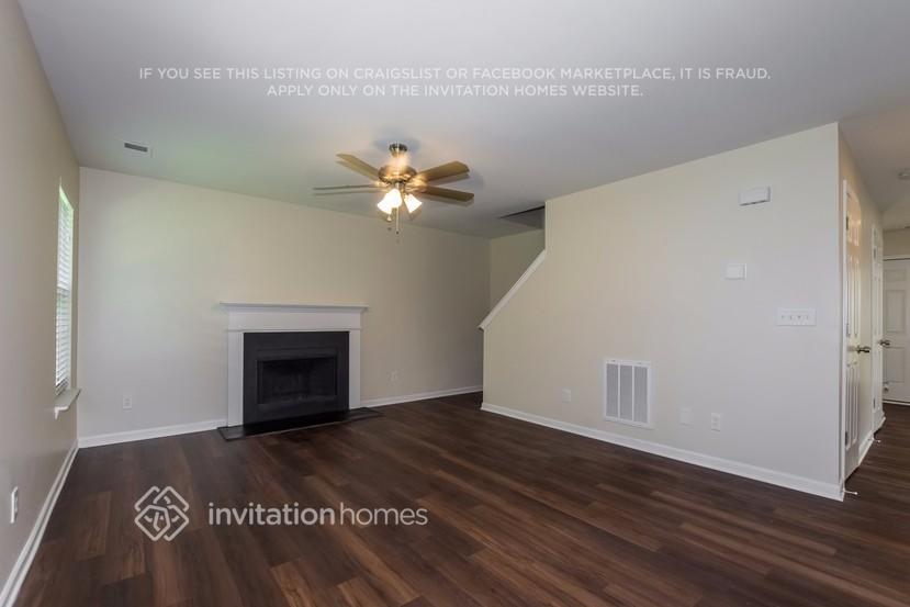Building Photo - 5219 Grass Ridge Dr