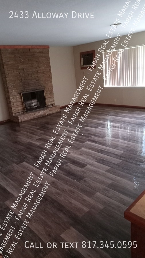 Building Photo - 2433 Alloway Dr