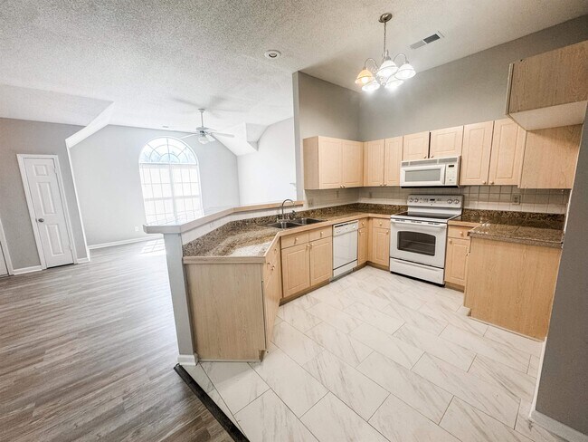 Building Photo - 6900 Wrigley Dr