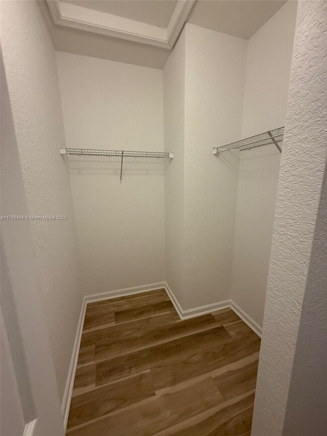 Building Photo - 1410 S Santa Catalina Cir