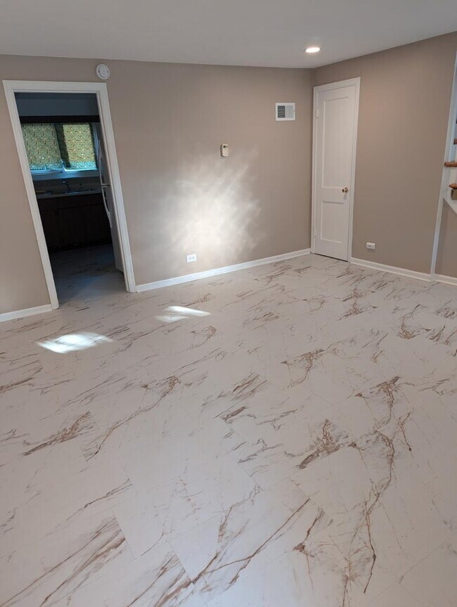 Building Photo - 9517 S Merrion Ave