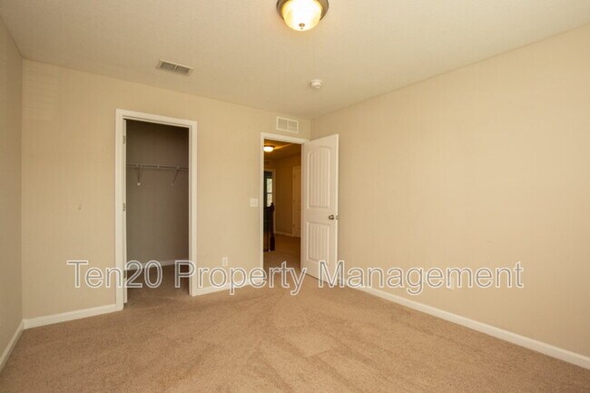Building Photo - 2510 Ridgewood Way