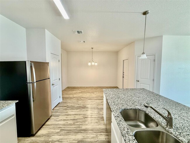 Building Photo - 209 Dolphin Dr