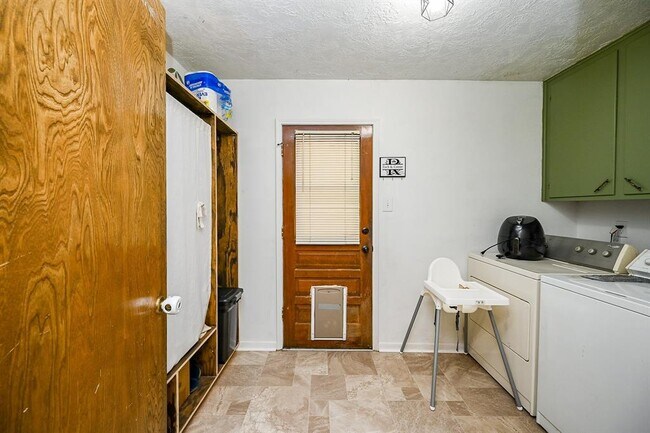 Building Photo - 14135 Limerick Ln
