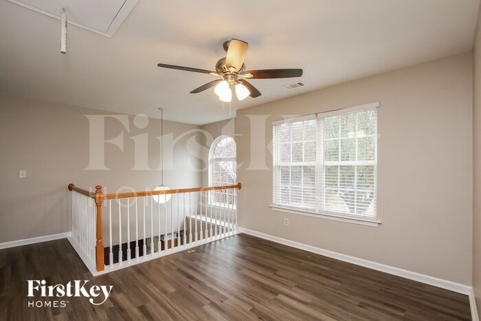 Building Photo - 4215 Greenfield Cir NW